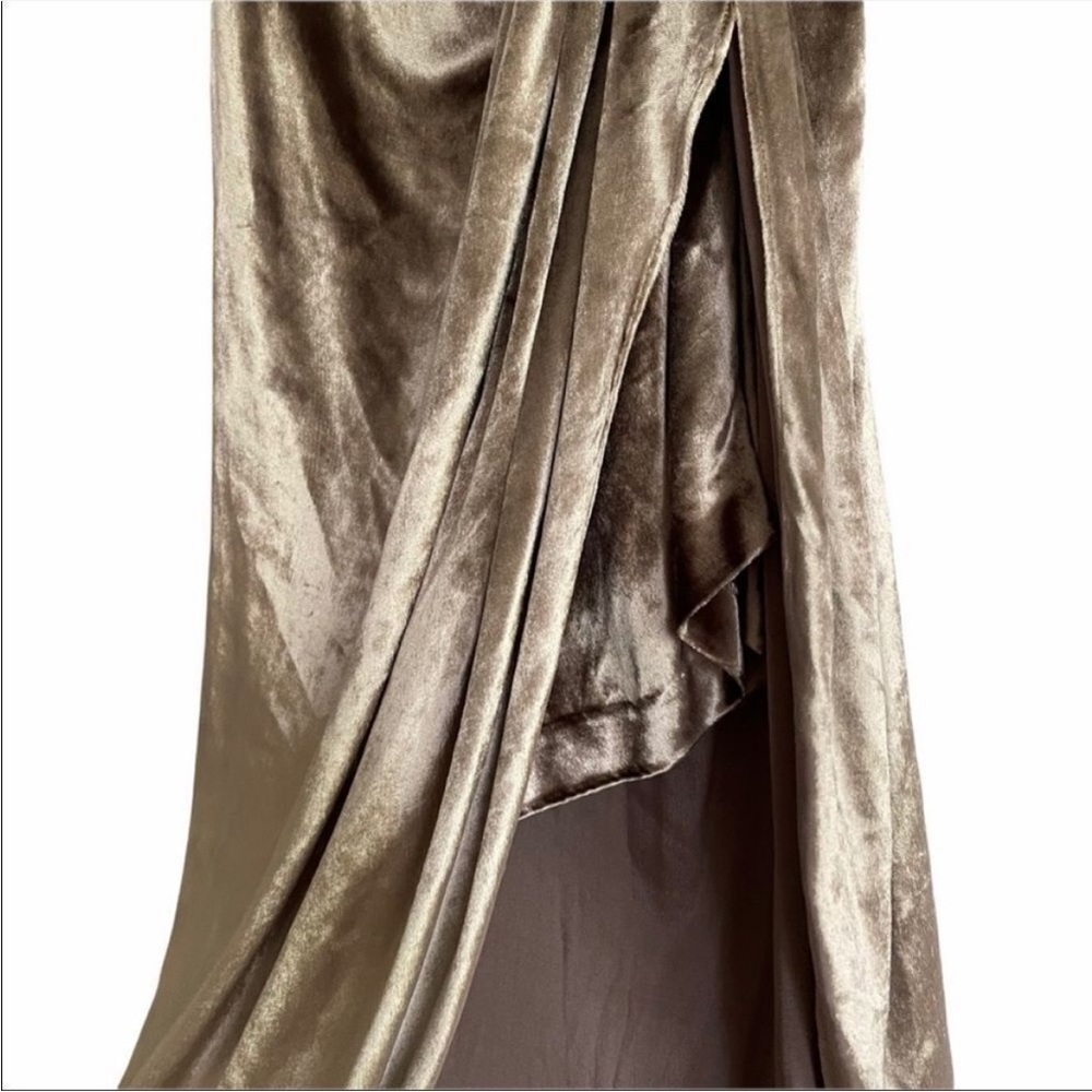 MICHELLE MASON Silk Velvet Asymmetrical One-Shoulder Midi Dress Gold 6 - Picture 9 of 16
